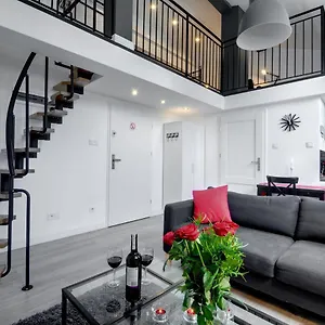https://apartament-romantyczny-zamkowa15.krakowhotelspoland.com